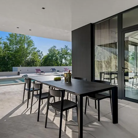 She Luxury - Happy Villa *